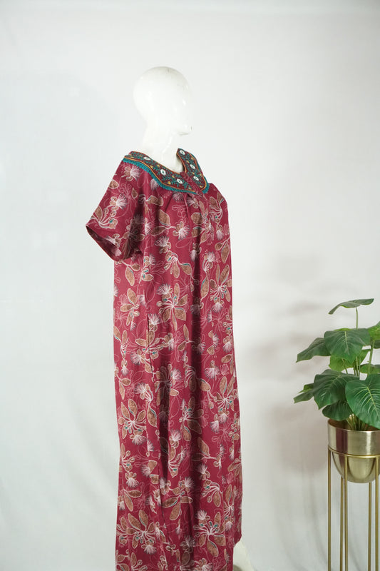 Alpine embroidery nighty