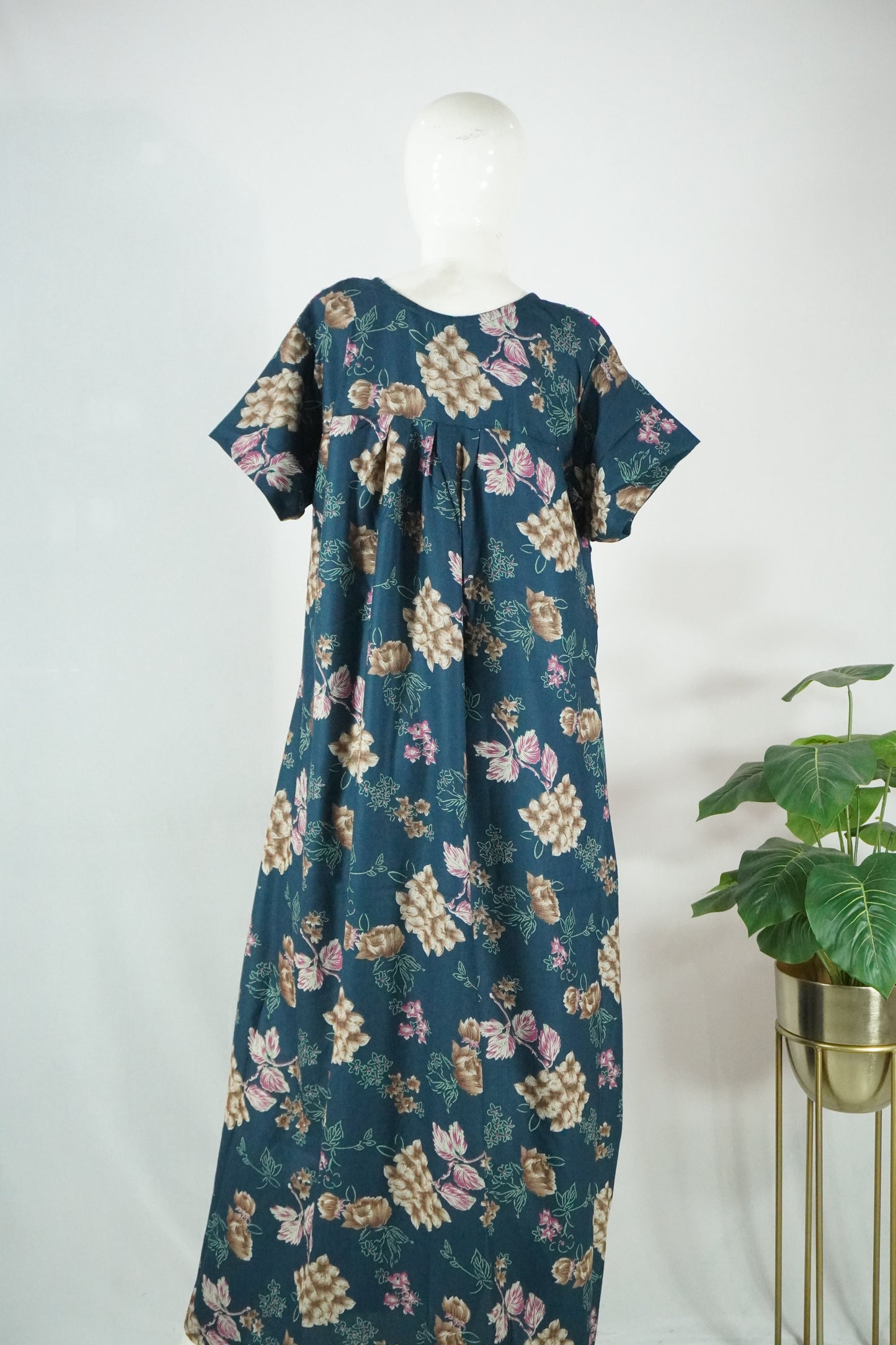 alpine embroidery nighty