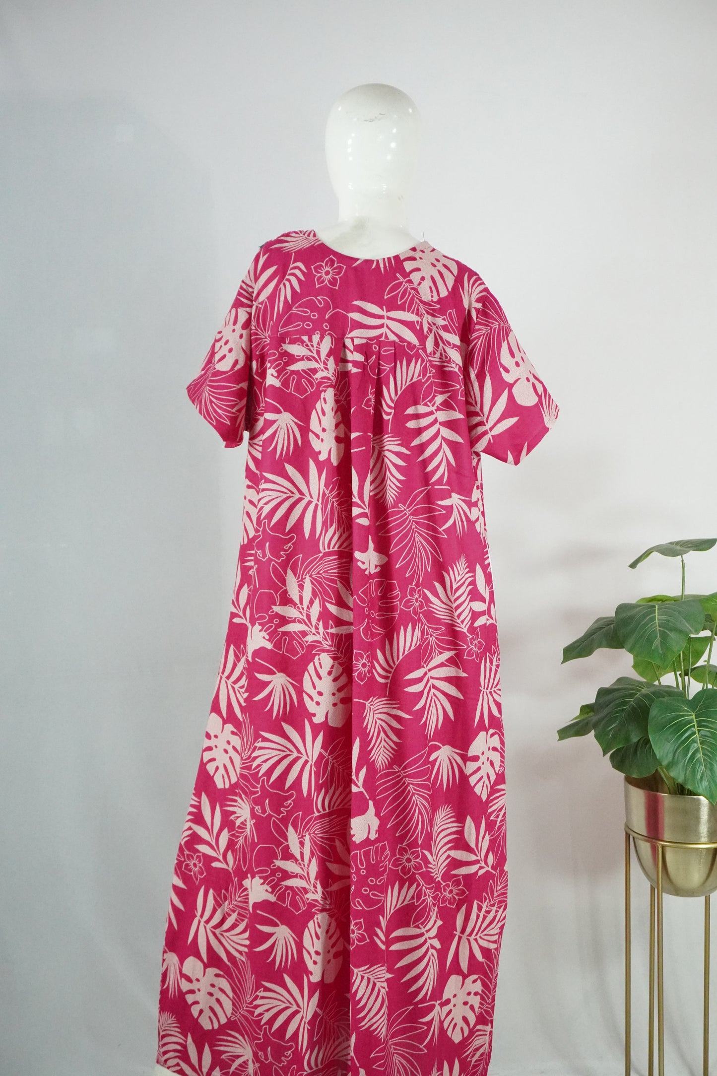 Alpine embroidery nighty