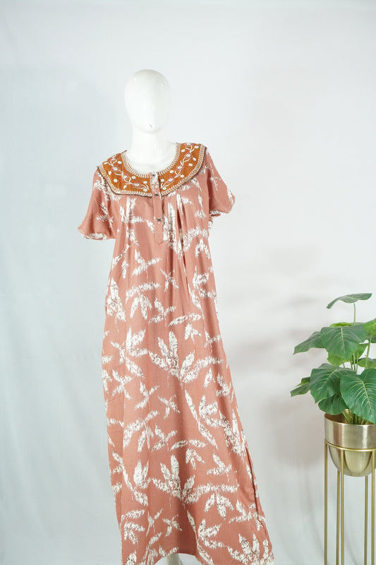 Alpine embroidery nighty