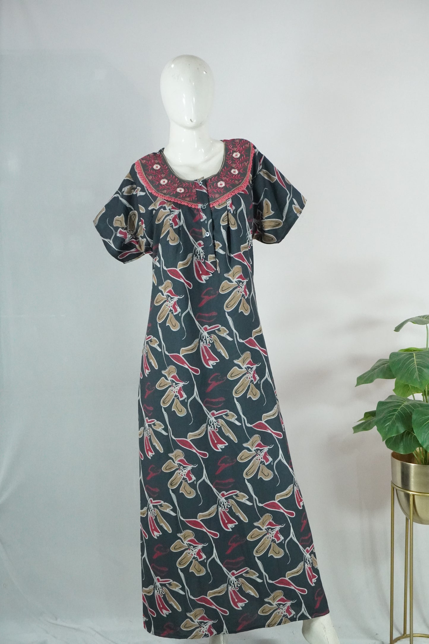 alpine embroidery nighty