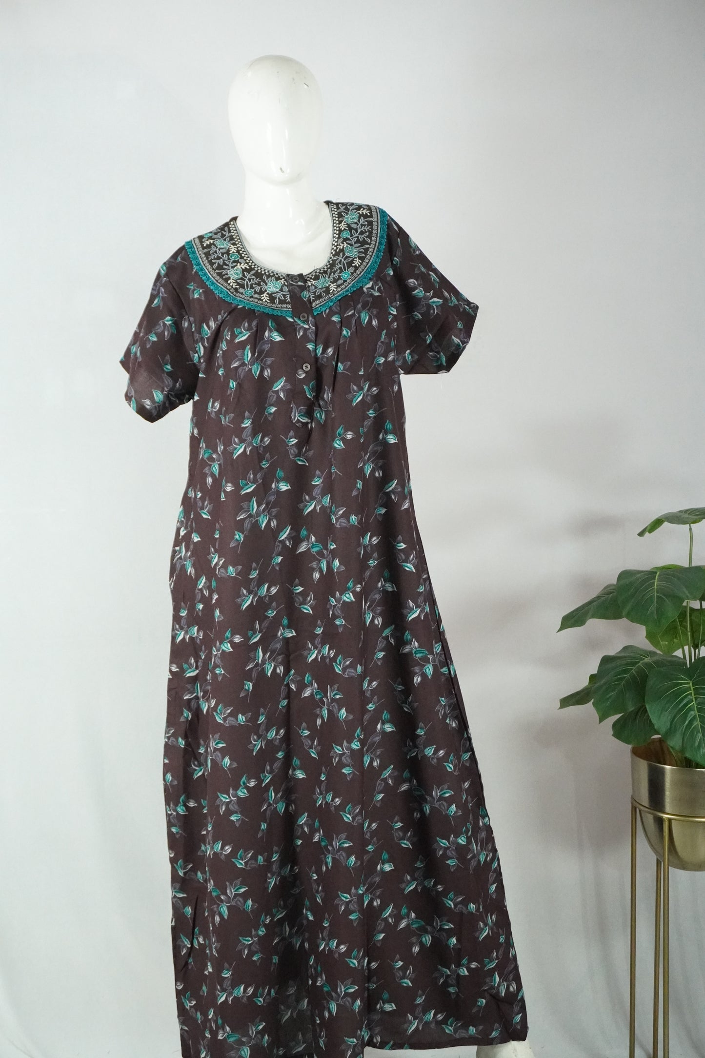 alpine embroidery nighty