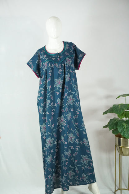 Alpine embroidery nighty