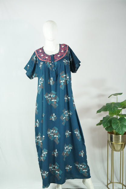 Alpine embroidery nighty