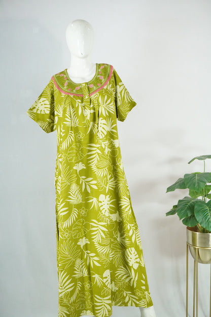 Alpine embroidery nighty