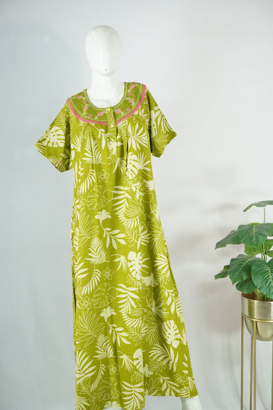 Alpine embroidery nighty