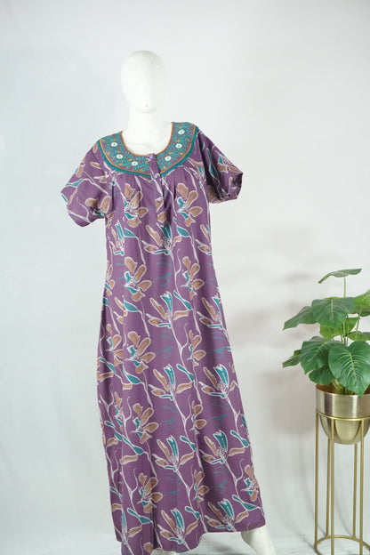 Alpine embroidery nighty