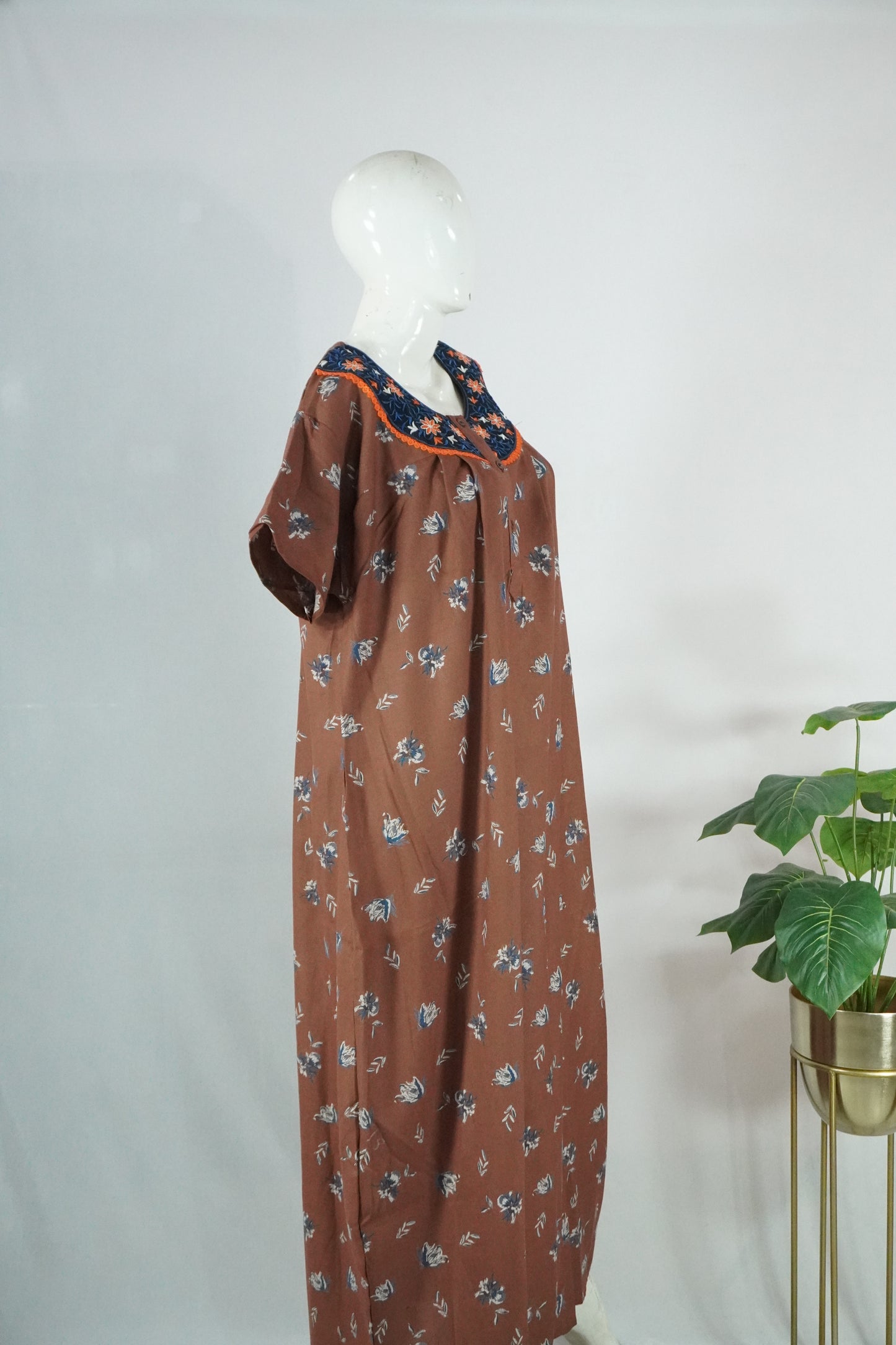 alpine embroidery nighty