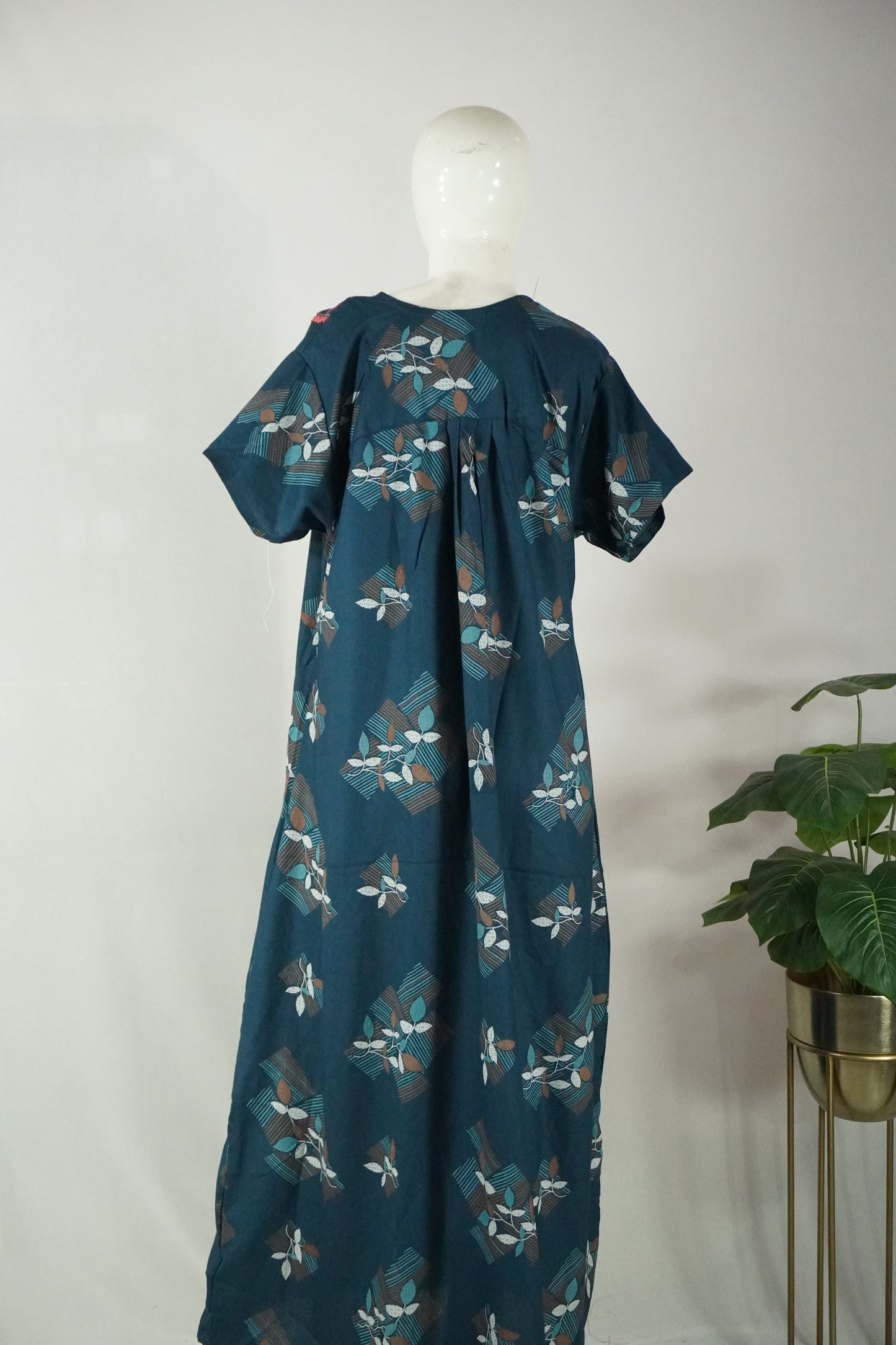 Alpine embroidery nighty